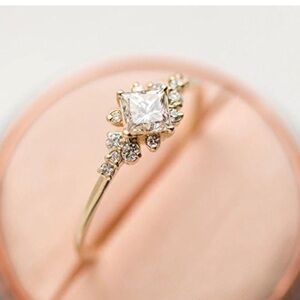 💛 Gold and Diamond Shape CZ Cocktail Ring Size 6